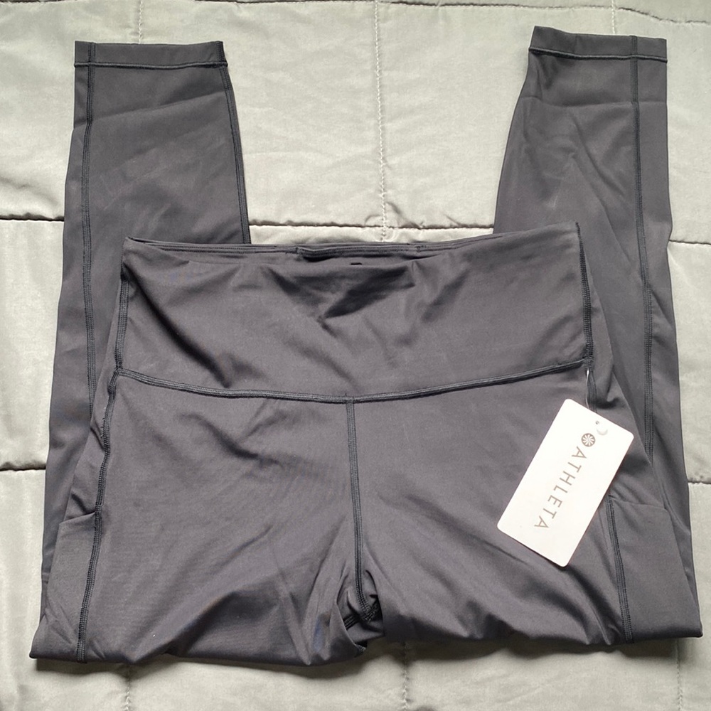 NWT Athleta ultimate stash pocket 7/8 tight black 1x